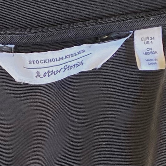 & Other Stories Sleeveless Utility Belted Zip Dress inn Black EU 34 / US 4 - Picture 2 of 7